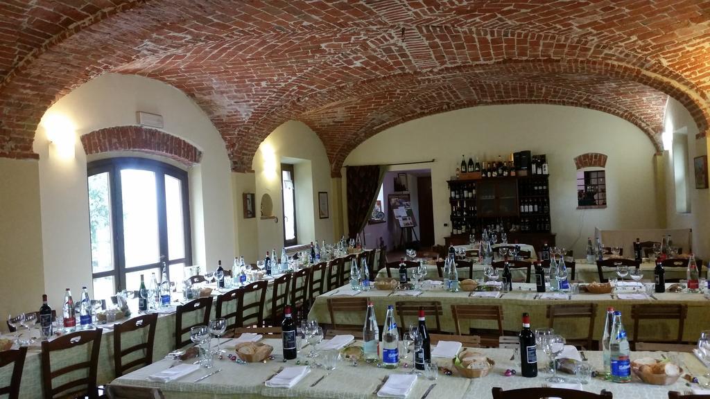 アスティ La Cascina Del Castelloヴィラ エクステリア 写真